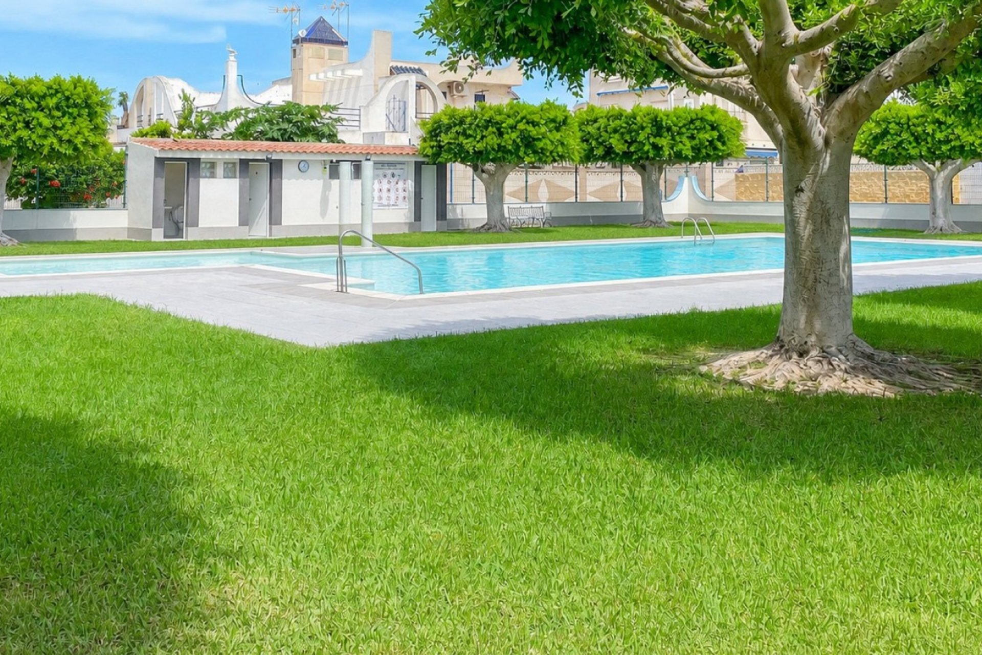 Herverkoop - Town House -
Torrevieja - Costa Blanca