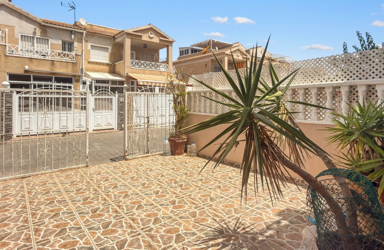 Herverkoop - Town House -
Torrevieja - Costa Blanca