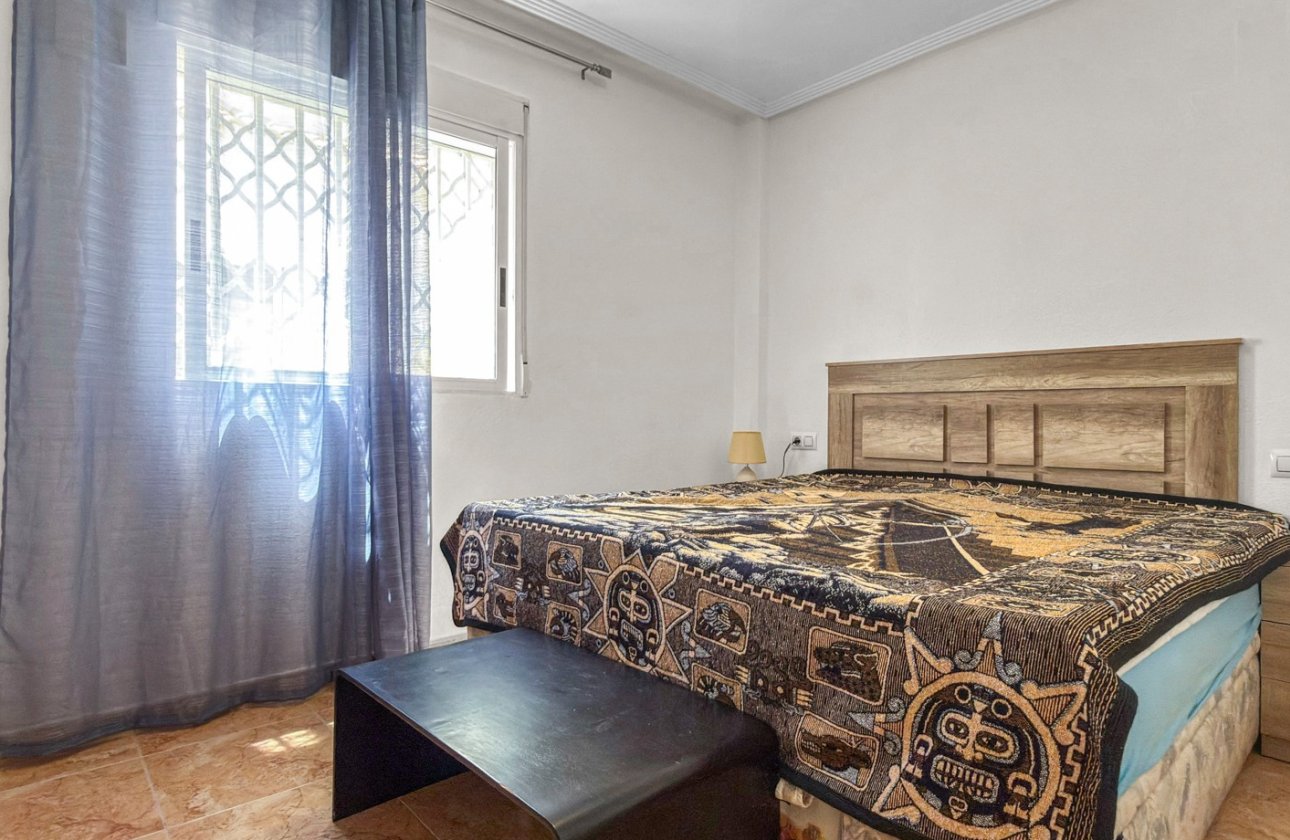 Herverkoop - Town House -
Torrevieja - Costa Blanca
