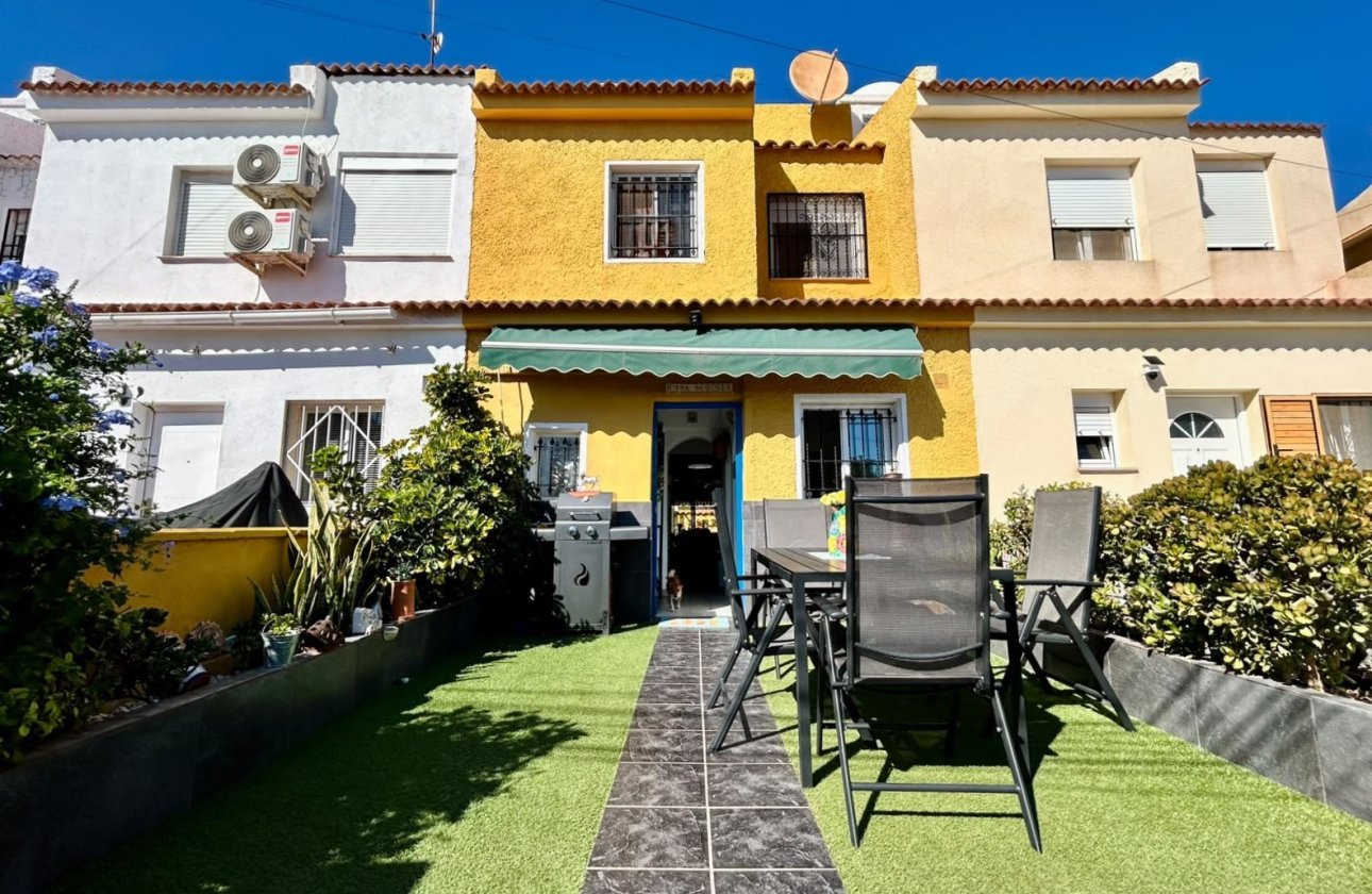Herverkoop - Town House -
Torrevieja - Costa Blanca