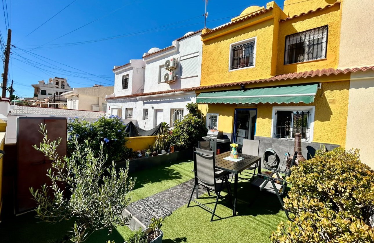 Herverkoop - Town House -
Torrevieja - Costa Blanca