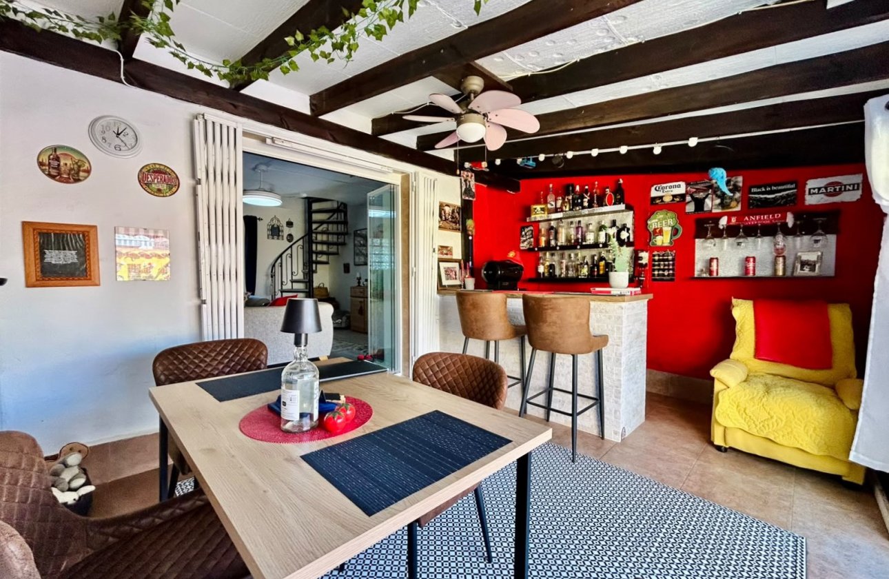 Herverkoop - Town House -
Torrevieja - Costa Blanca