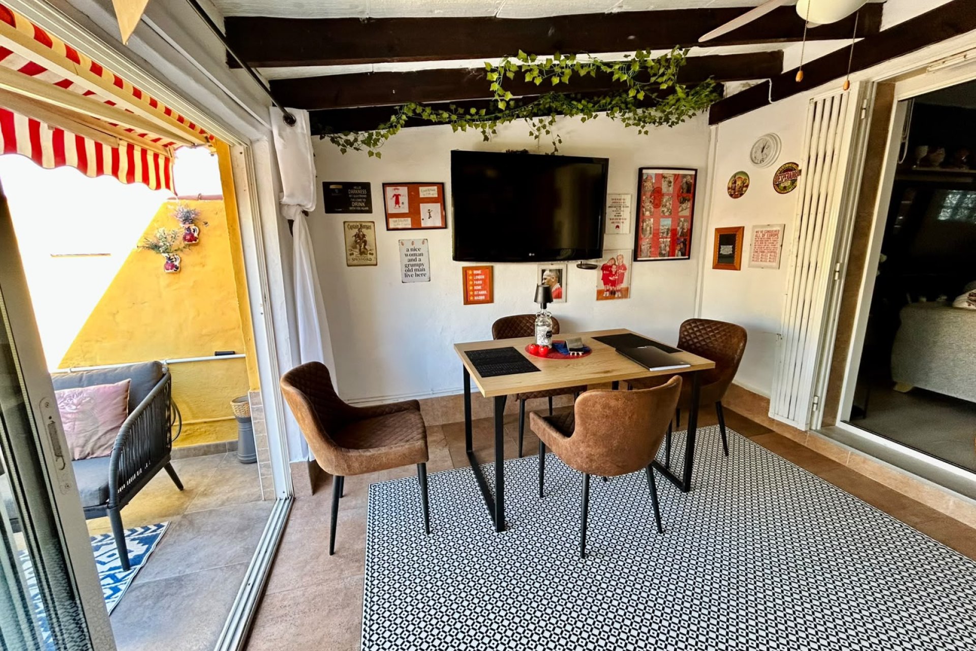 Herverkoop - Town House -
Torrevieja - Costa Blanca