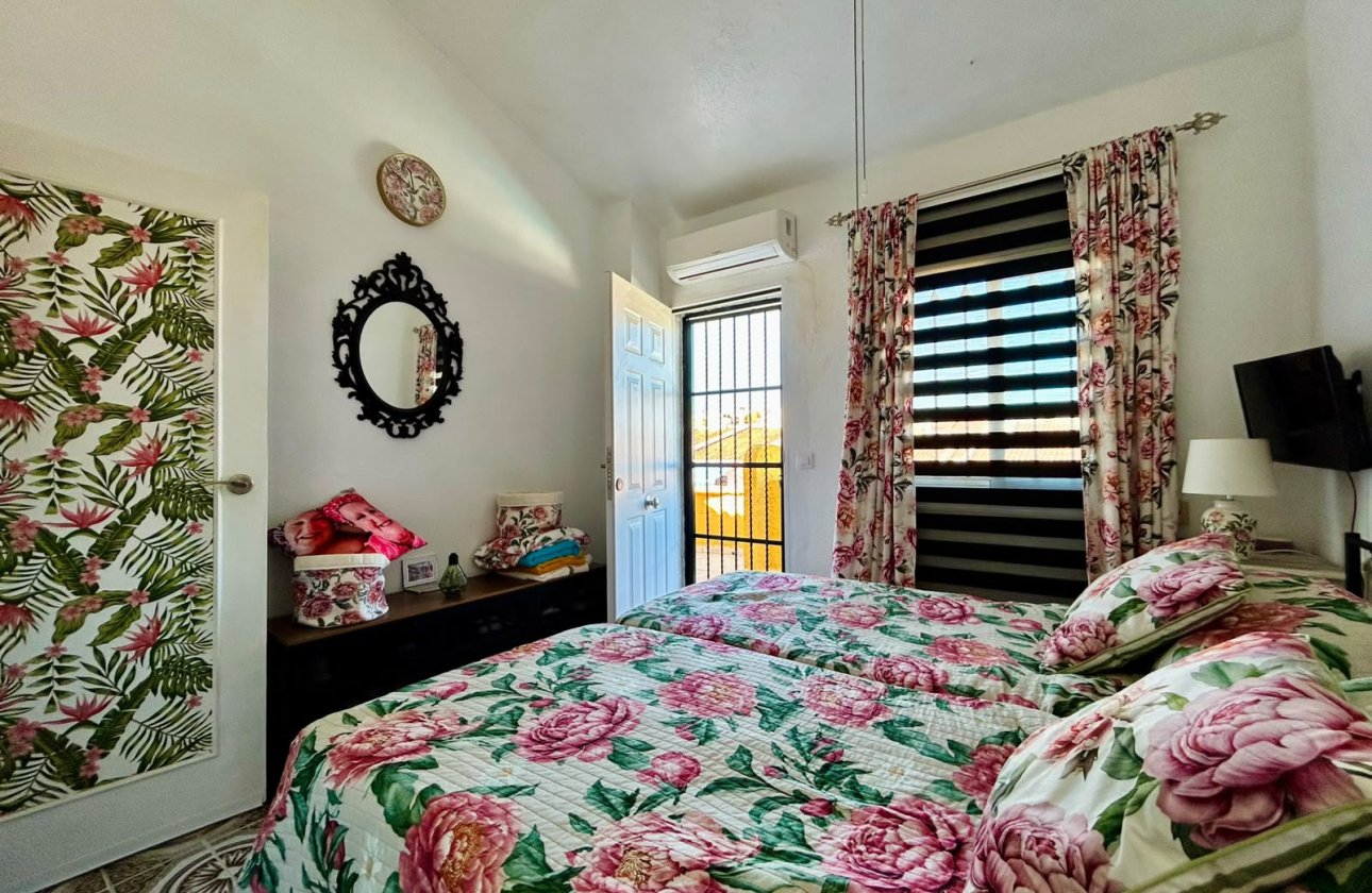 Herverkoop - Town House -
Torrevieja - Costa Blanca