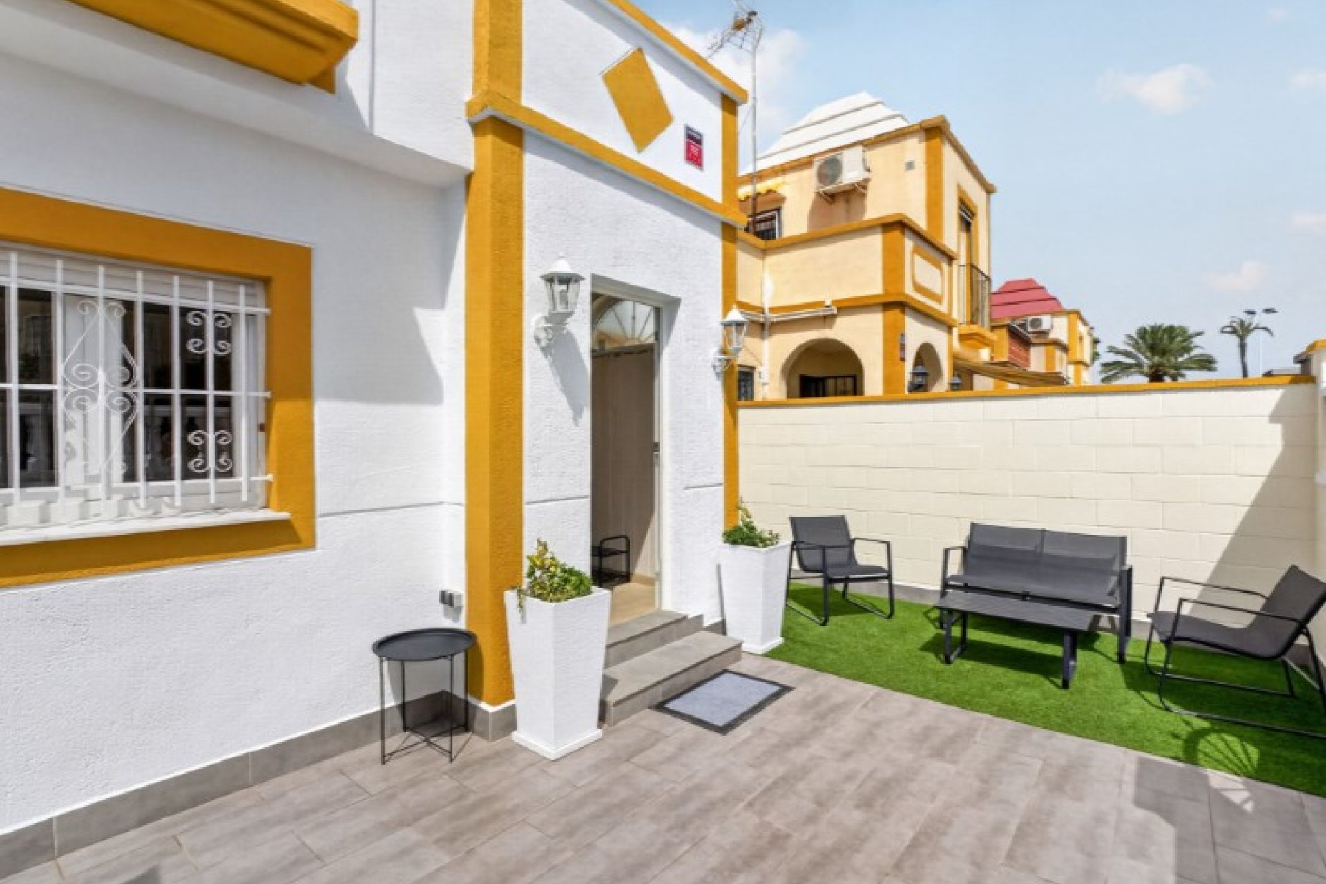 Herverkoop - Town House -
Torrevieja - Costa Blanca