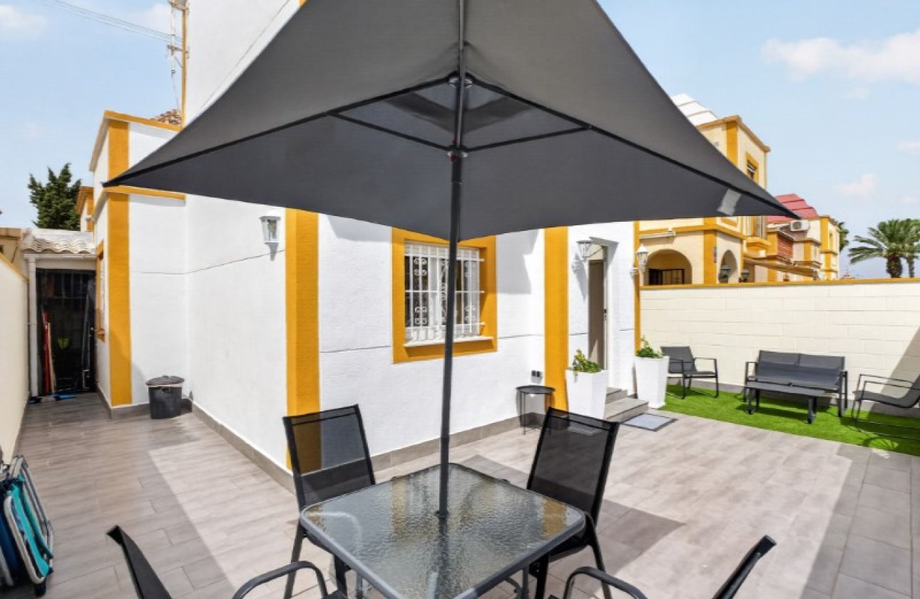 Herverkoop - Town House -
Torrevieja - Costa Blanca