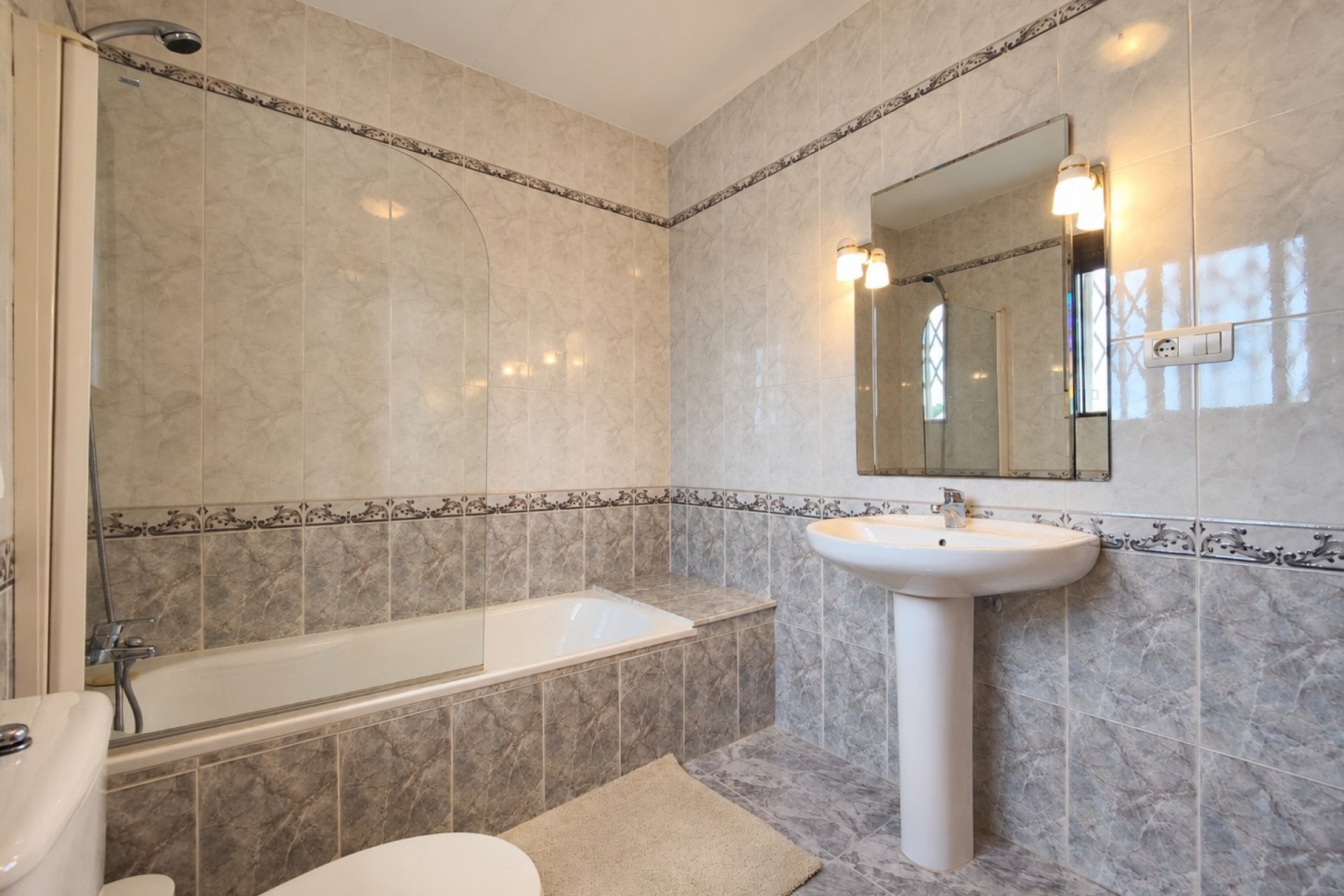 Herverkoop - Town House -
Torrevieja - Costa Blanca