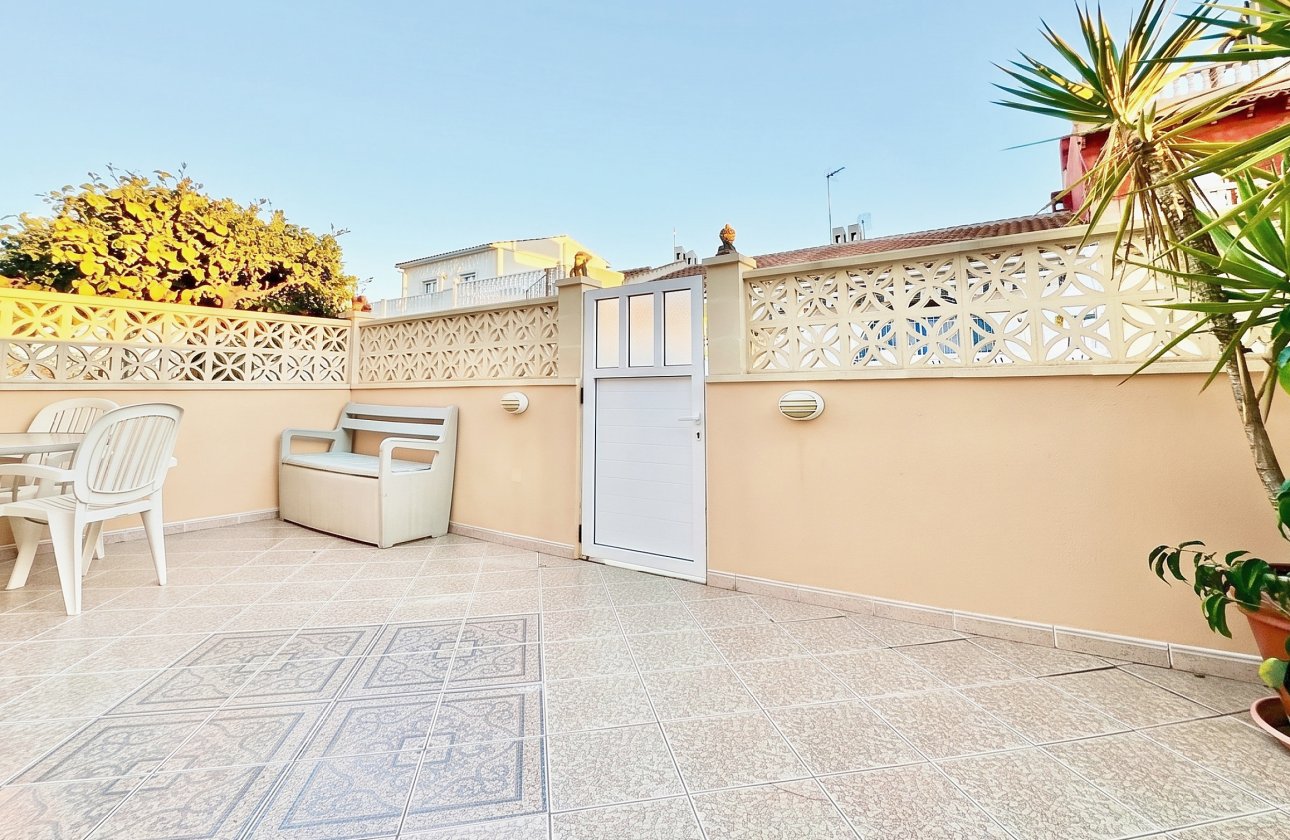 Herverkoop - Town House -
Torrevieja - Costa Blanca