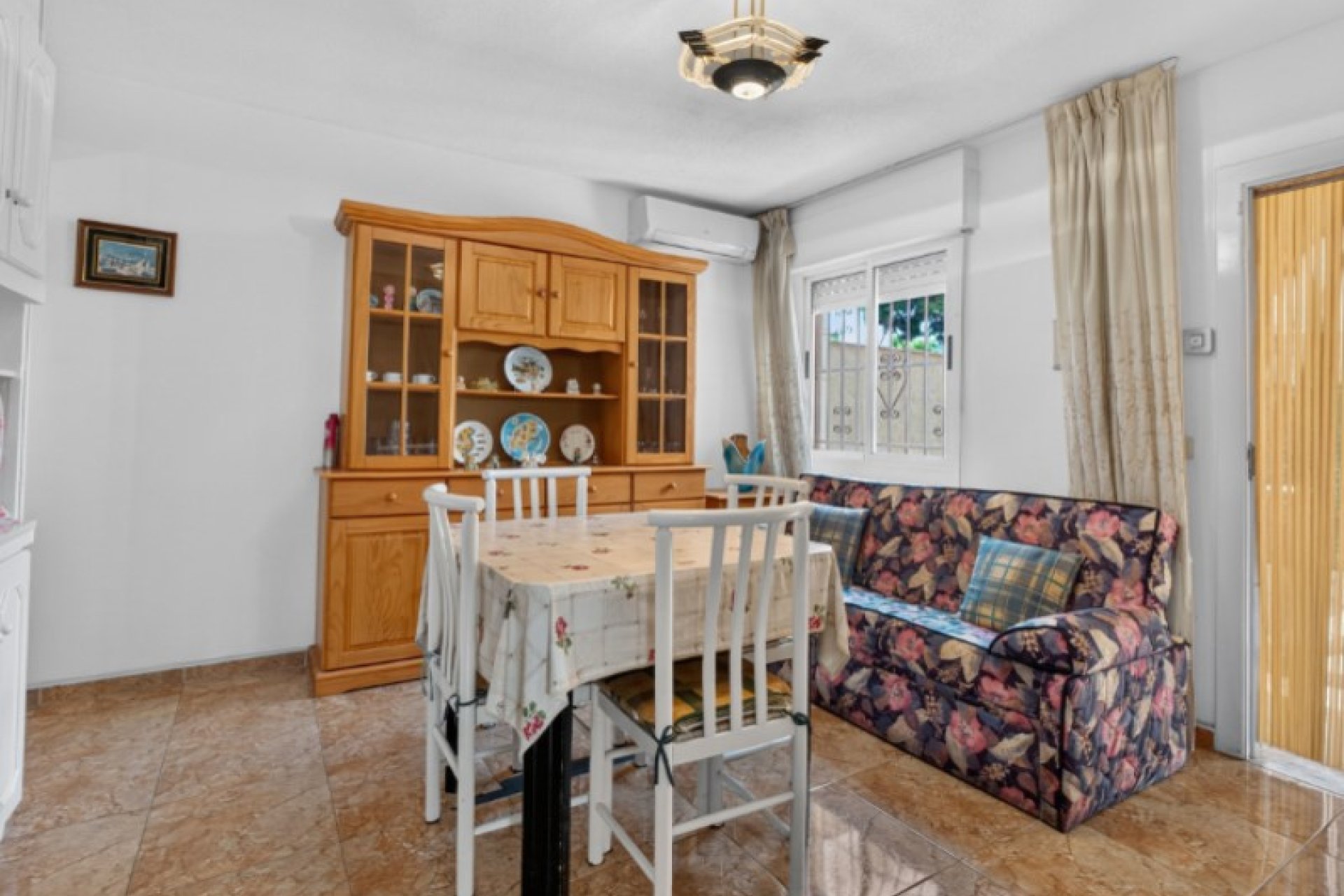 Herverkoop - Town House -
Torrevieja - Costa Blanca