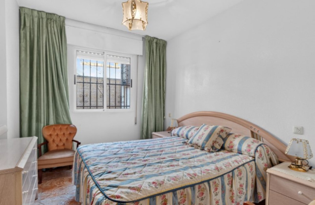 Herverkoop - Town House -
Torrevieja - Costa Blanca