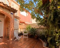 Herverkoop - Town House -
Torrevieja - El Acequión - Los Náufragos