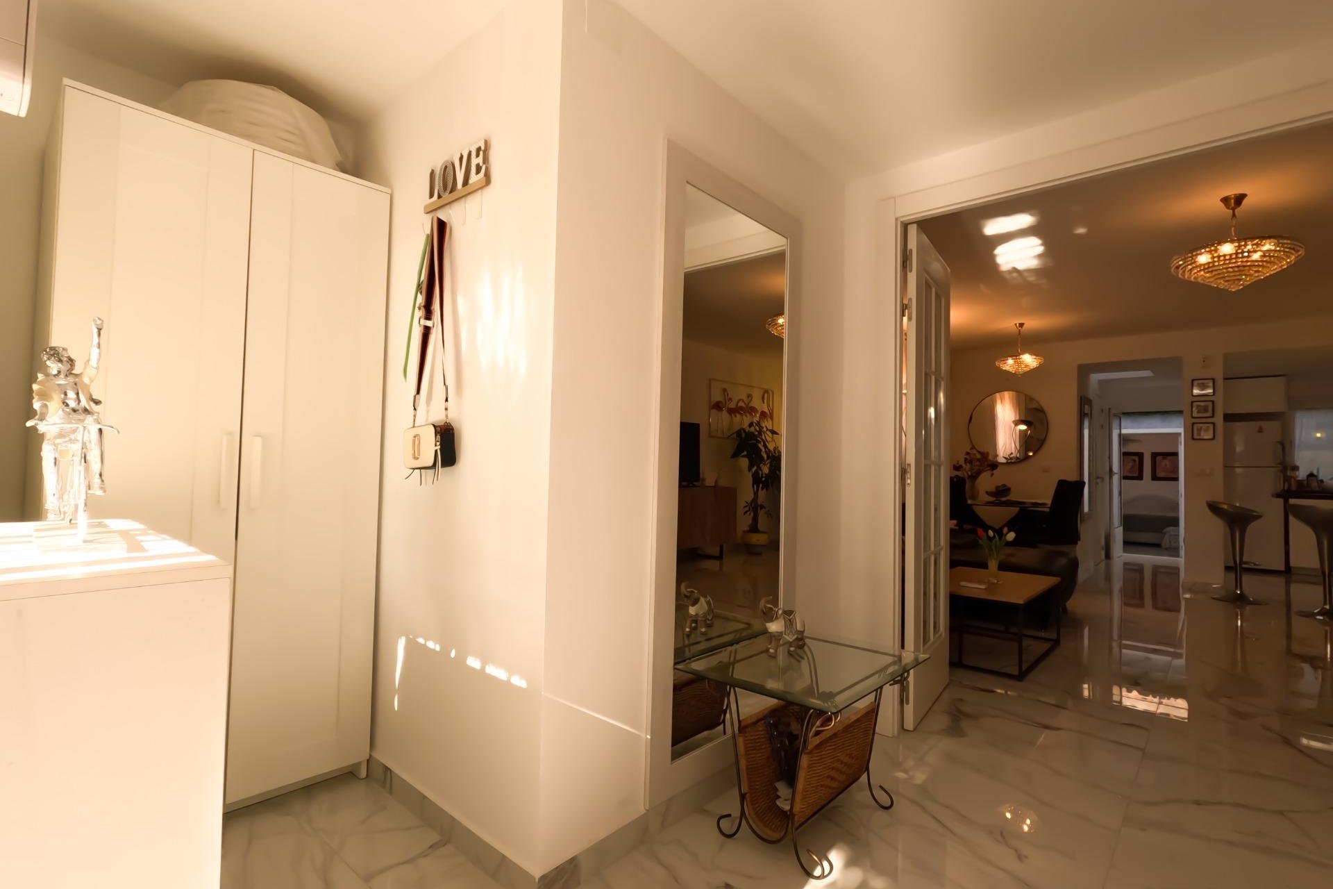 Herverkoop - Town House -
Torrevieja - El Acequión - Los Náufragos