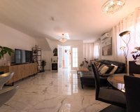 Herverkoop - Town House -
Torrevieja - El Acequión - Los Náufragos
