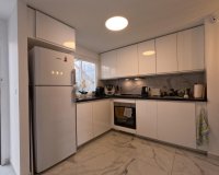 Herverkoop - Town House -
Torrevieja - El Acequión - Los Náufragos