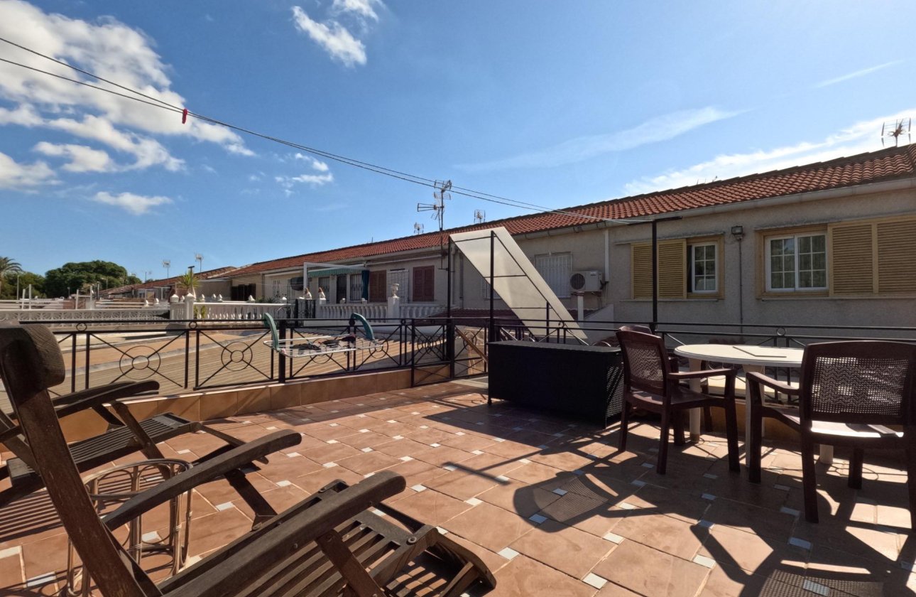 Herverkoop - Town House -
Torrevieja - El Acequión - Los Náufragos