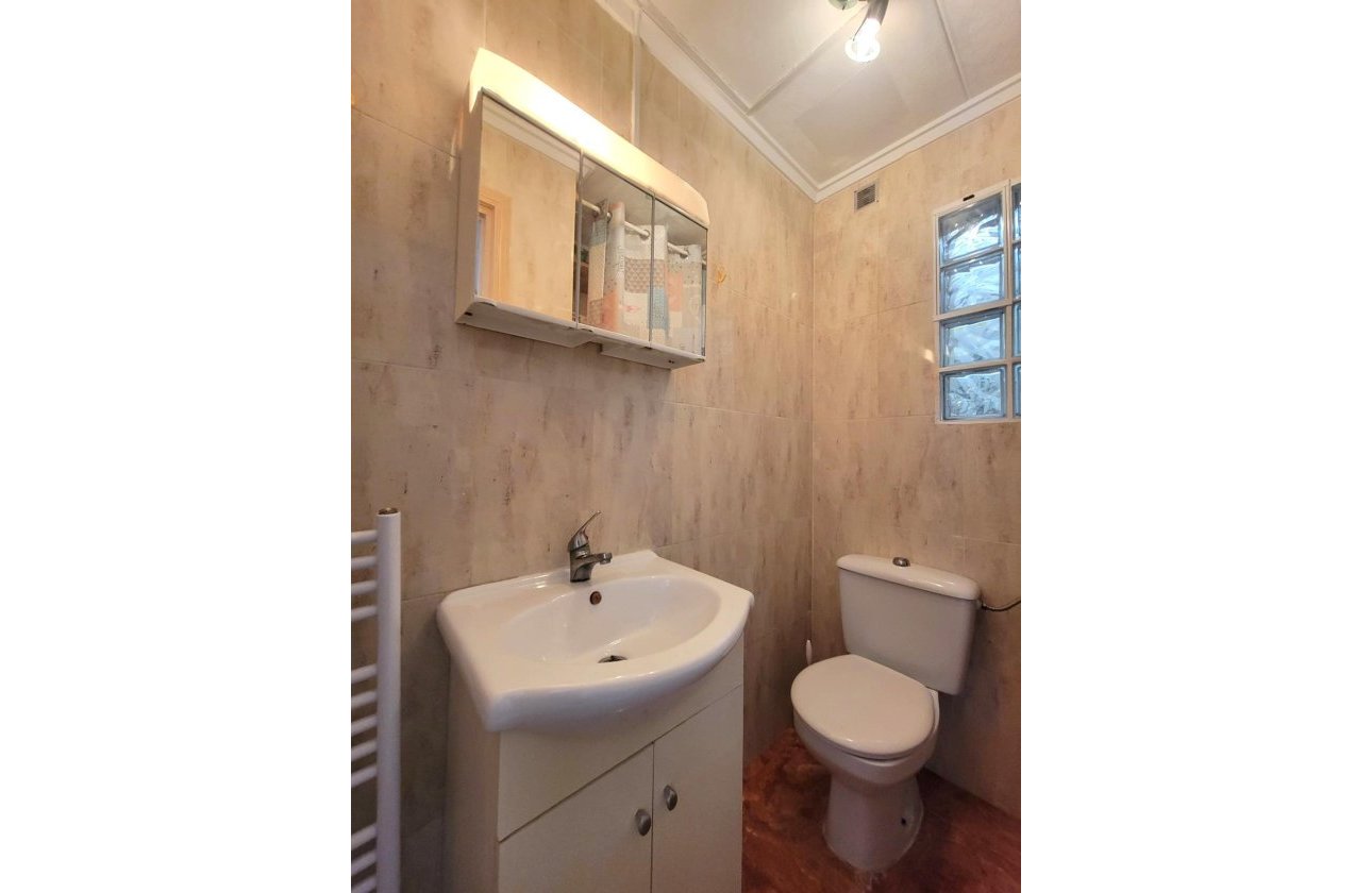 Herverkoop - Town House -
Torrevieja - El Chaparral