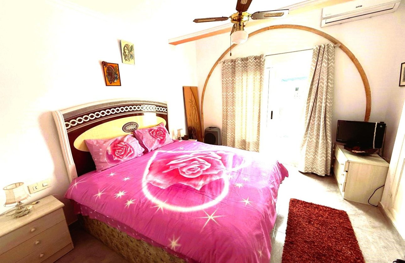 Herverkoop - Town House -
Torrevieja - El Chaparral