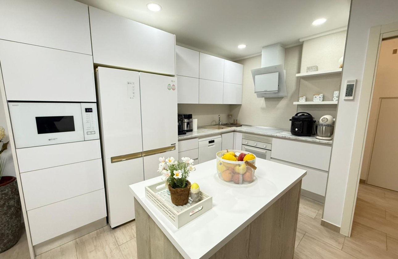 Herverkoop - Town House -
Torrevieja - El Chaparral