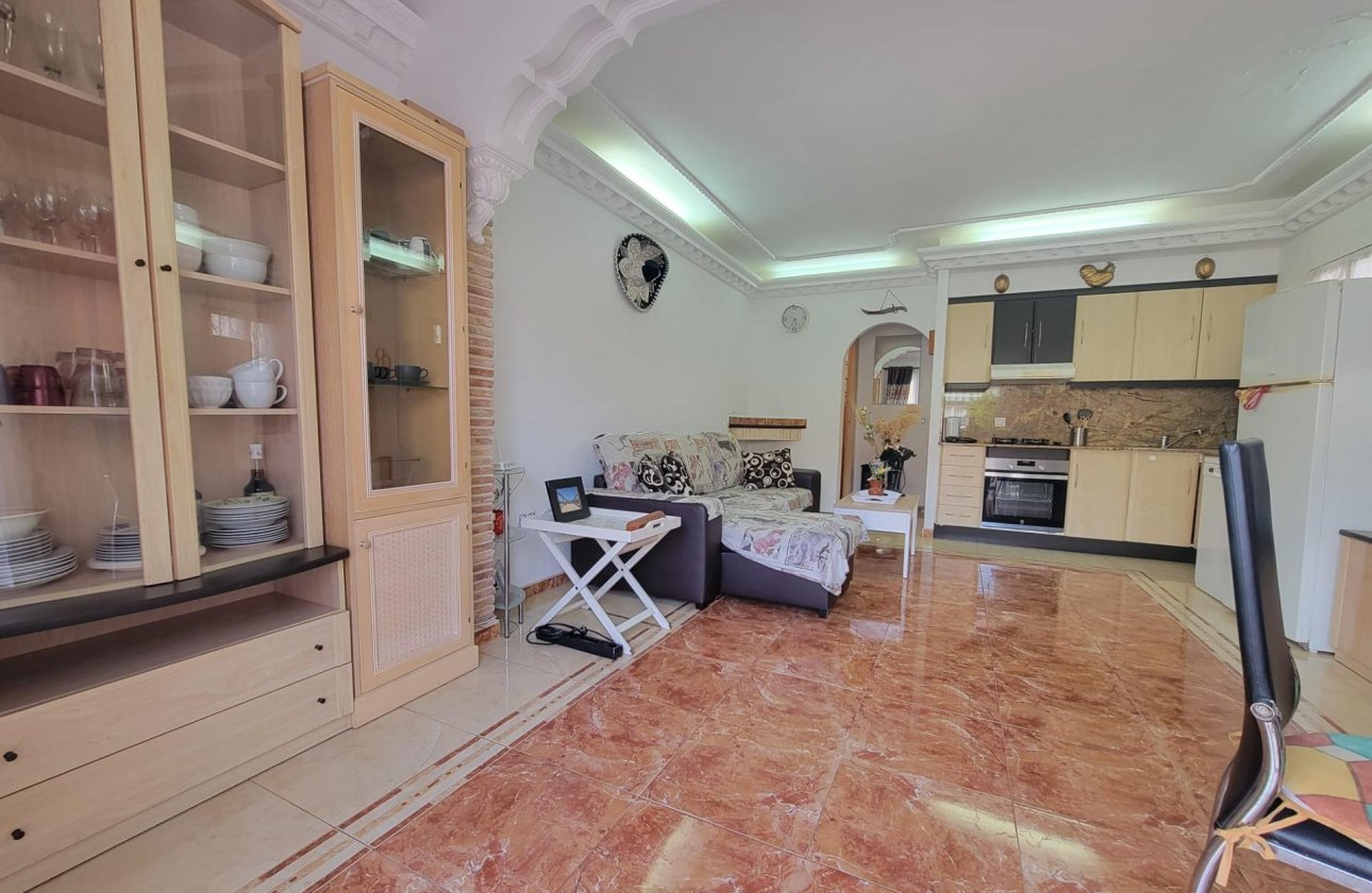 Herverkoop - Town House -
Torrevieja - El Chaparral