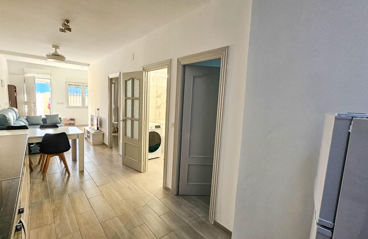 Herverkoop - Town House -
Torrevieja - El Limonar