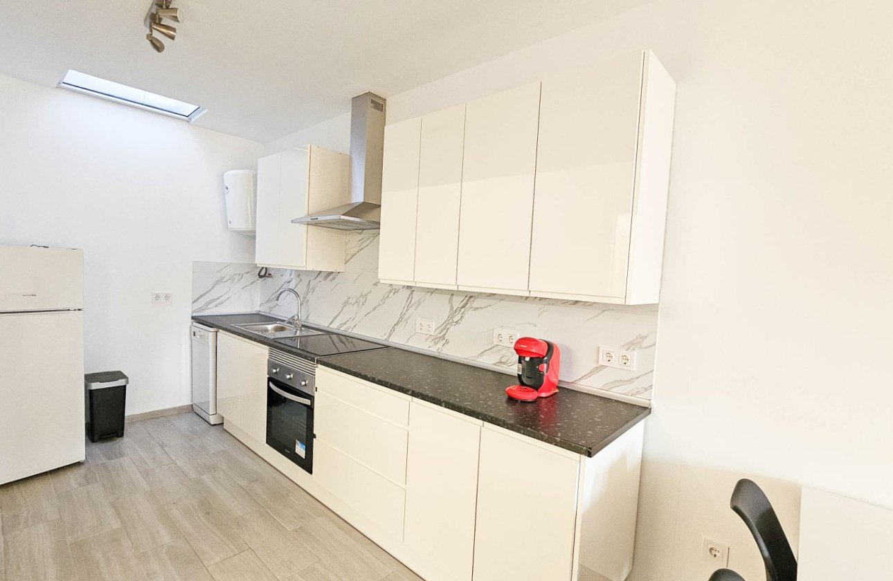 Herverkoop - Town House -
Torrevieja - El Limonar