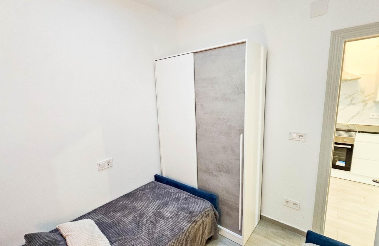 Herverkoop - Town House -
Torrevieja - El Limonar