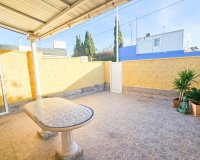 Herverkoop - Town House -
Torrevieja - El Limonar