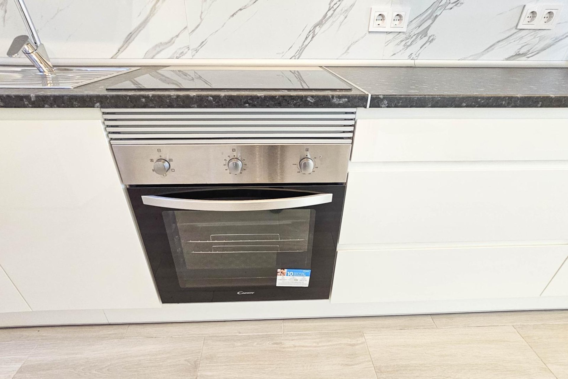 Herverkoop - Town House -
Torrevieja - El Limonar