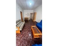 Herverkoop - Town House -
Torrevieja - Estacion De Autobuses