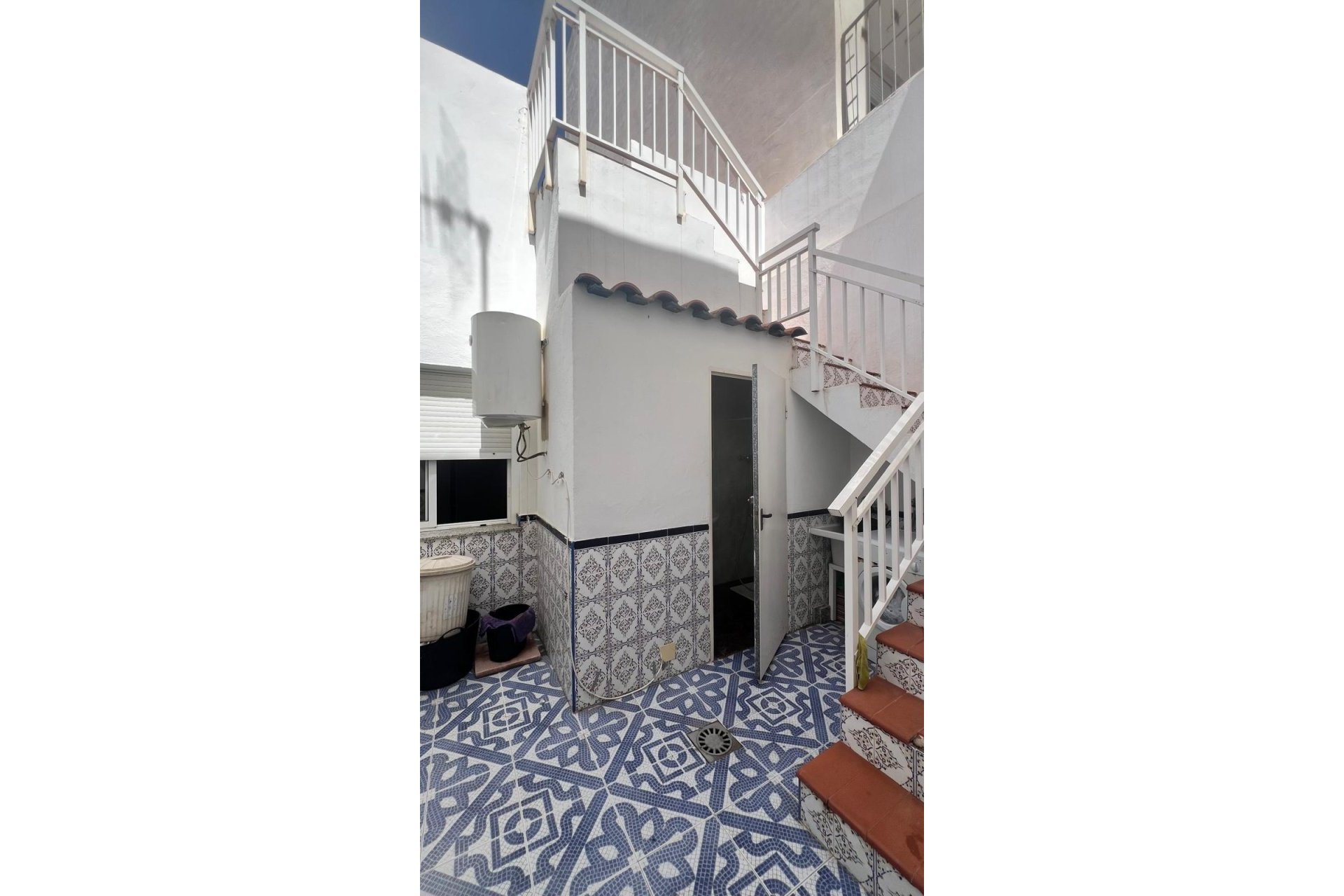 Herverkoop - Town House -
Torrevieja - Estacion De Autobuses