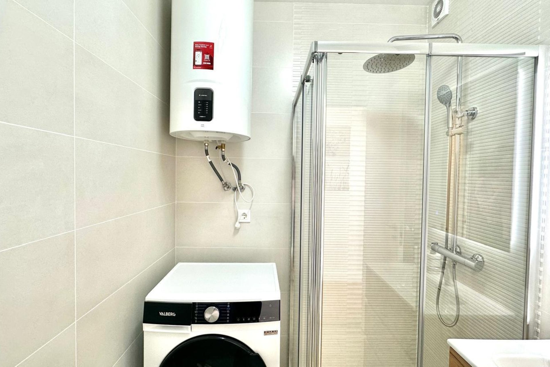 Herverkoop - Town House -
Torrevieja - Estacion De Autobuses