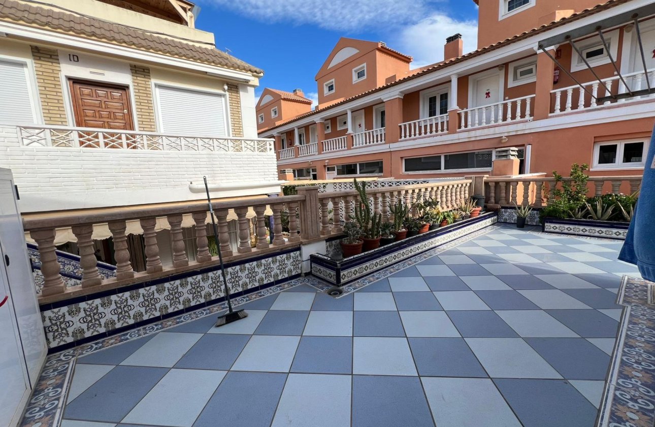 Herverkoop - Town House -
Torrevieja - La Mata