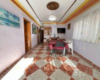 Herverkoop - Town House -
Torrevieja - La Mata