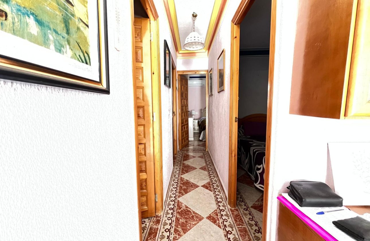 Herverkoop - Town House -
Torrevieja - La Mata
