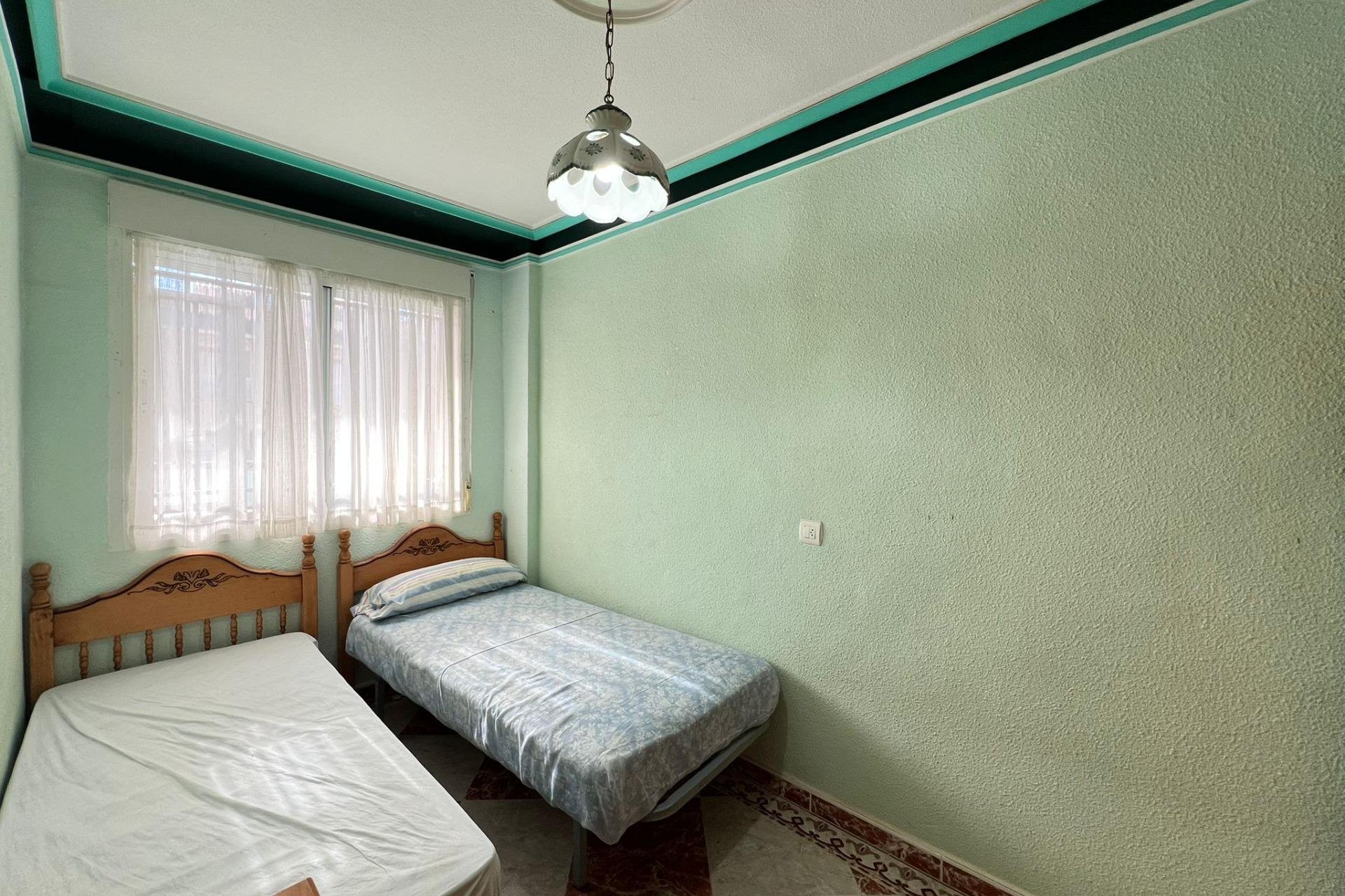 Herverkoop - Town House -
Torrevieja - La Mata