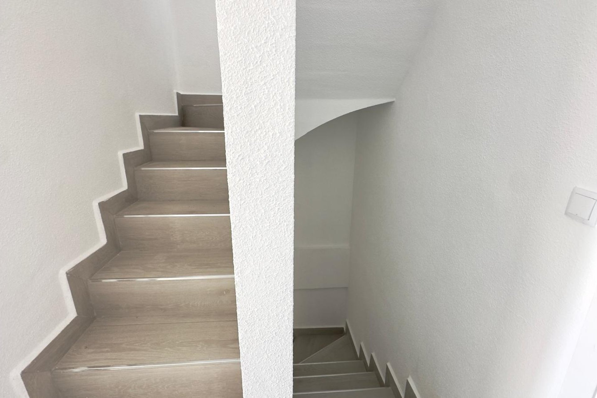 Herverkoop - Town House -
Torrevieja - La Mata