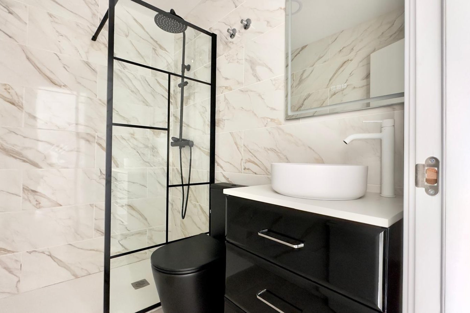 Herverkoop - Town House -
Torrevieja - La Mata