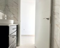 Herverkoop - Town House -
Torrevieja - La Mata