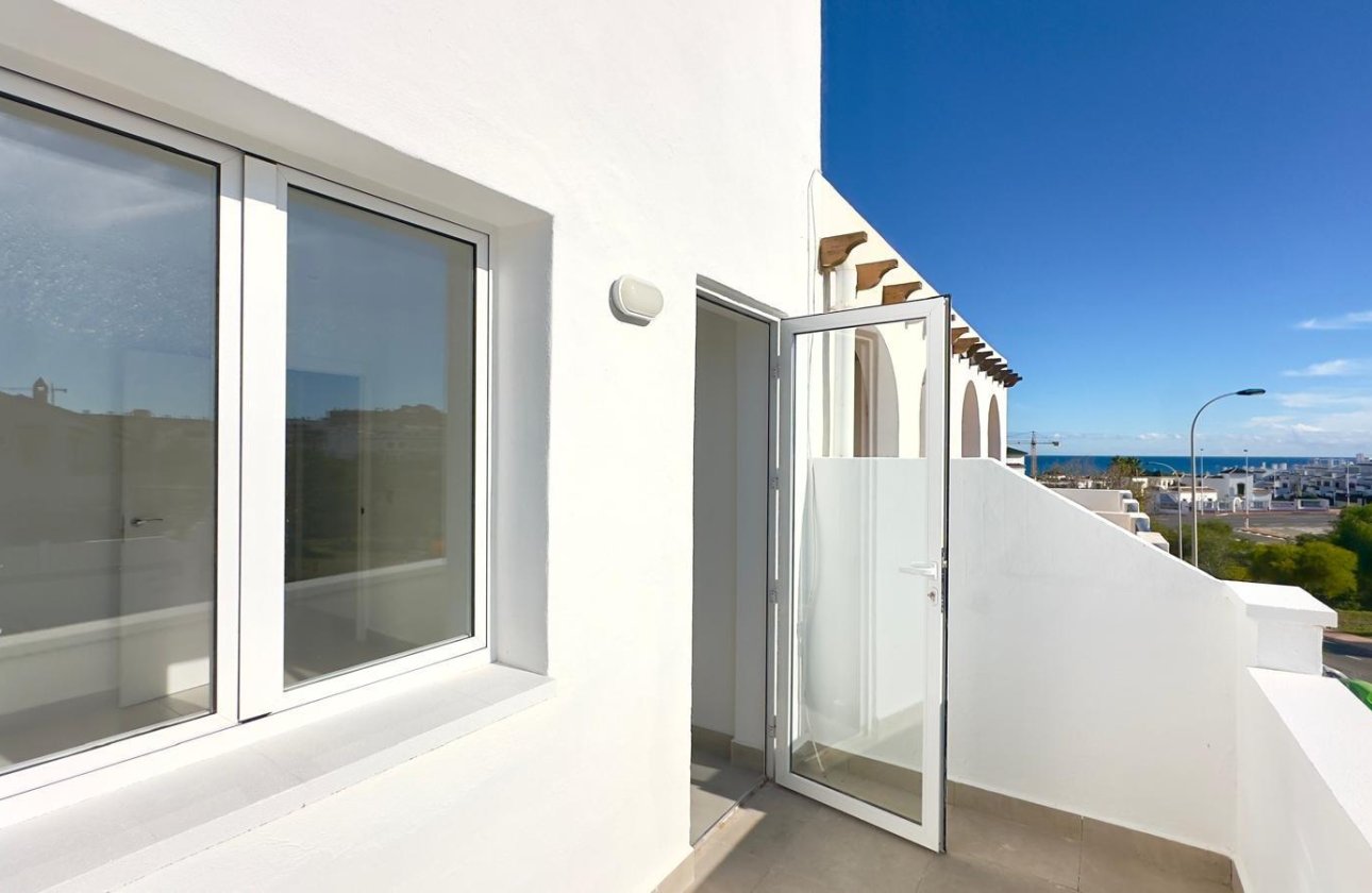 Herverkoop - Town House -
Torrevieja - La Mata