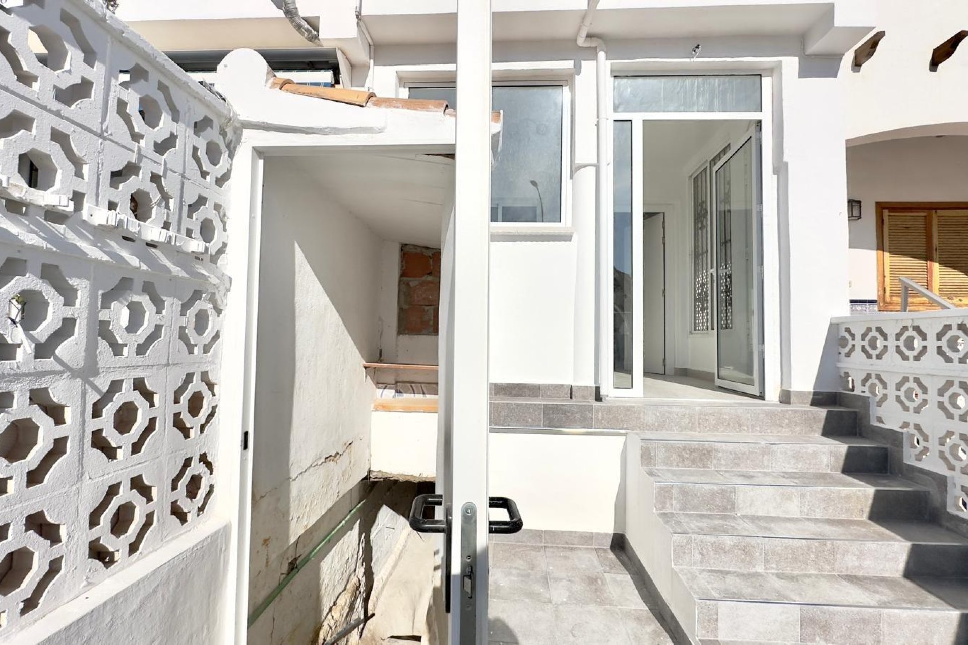 Herverkoop - Town House -
Torrevieja - La Mata