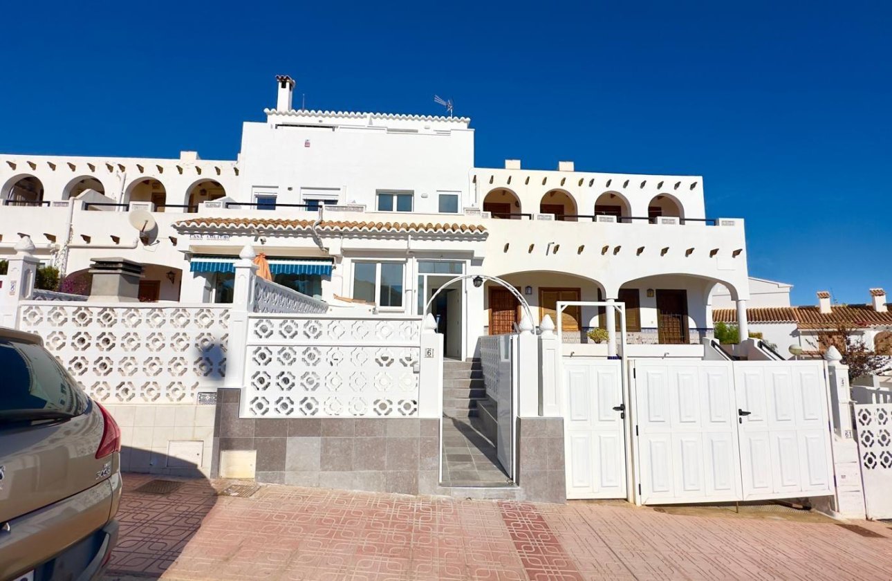 Herverkoop - Town House -
Torrevieja - La Mata