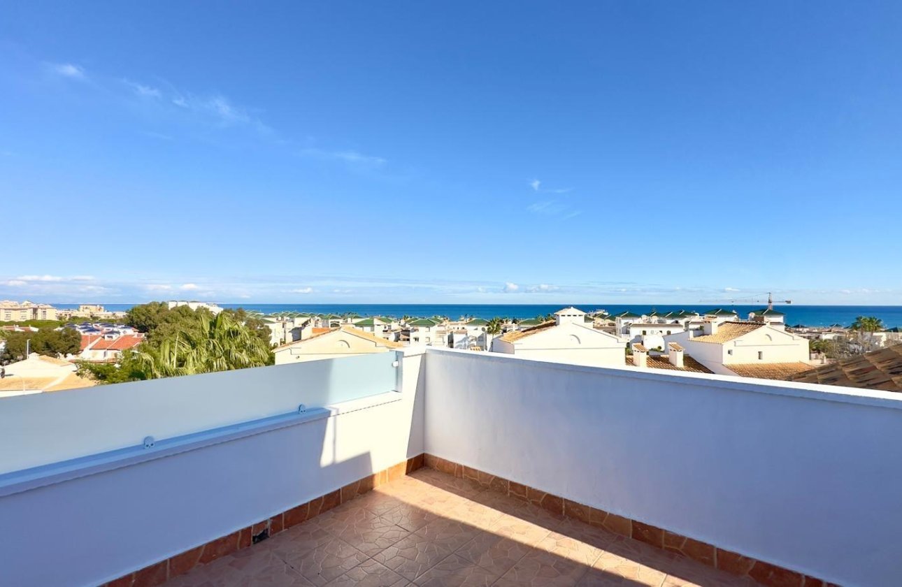 Herverkoop - Town House -
Torrevieja - La Mata