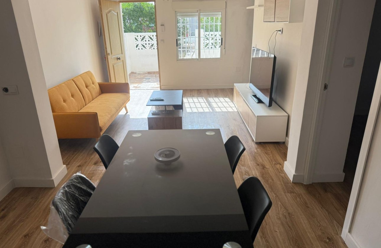 Herverkoop - Town House -
Torrevieja - La Siesta - El Salado - Torreta