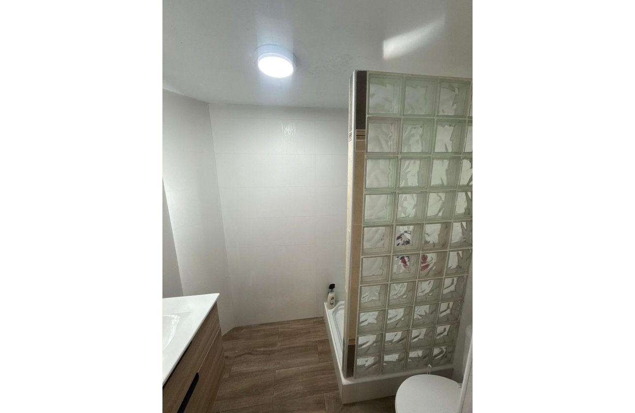 Herverkoop - Town House -
Torrevieja - La Siesta - El Salado - Torreta