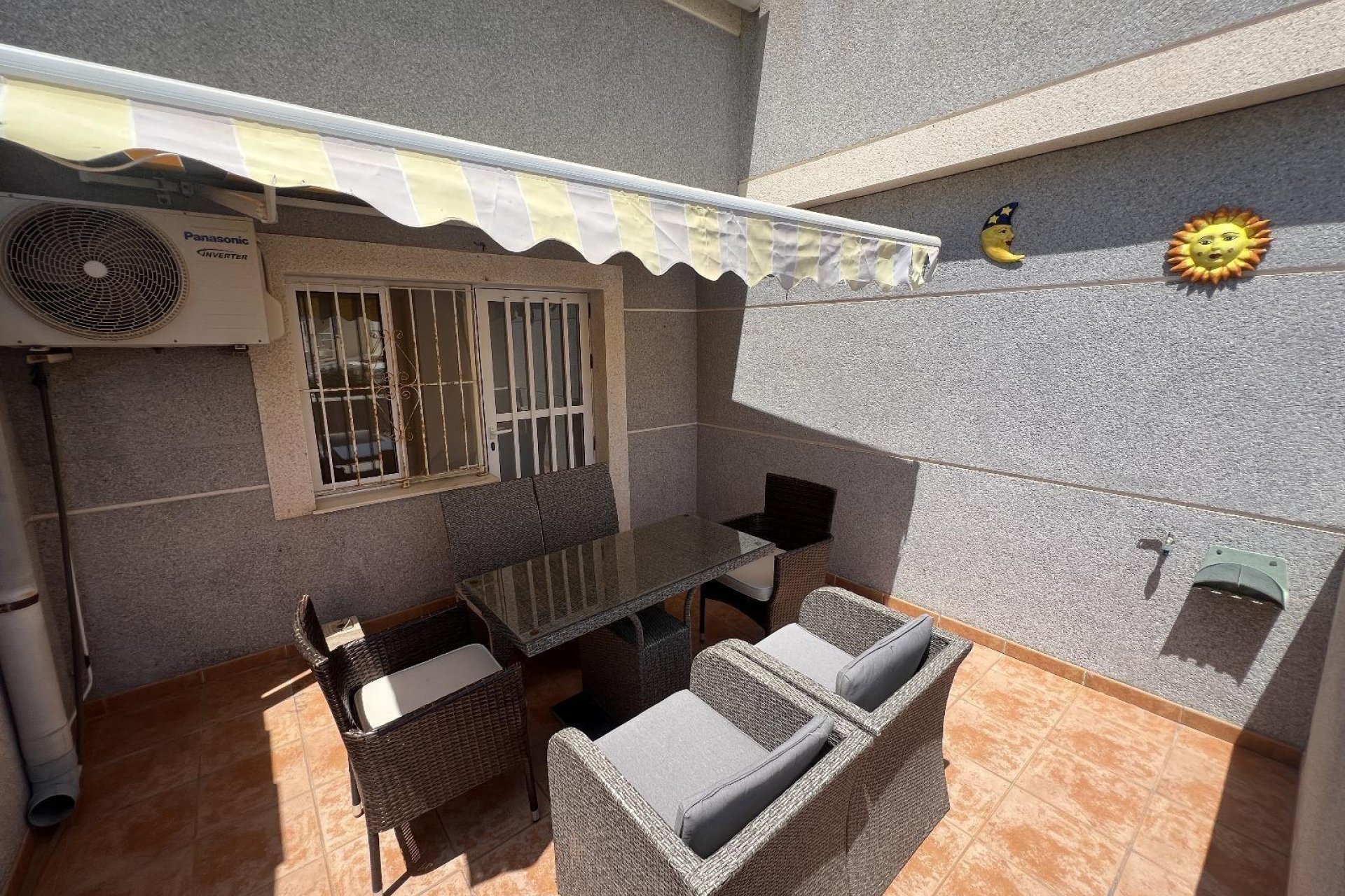 Herverkoop - Town House -
Torrevieja - La Siesta - El Salado - Torreta