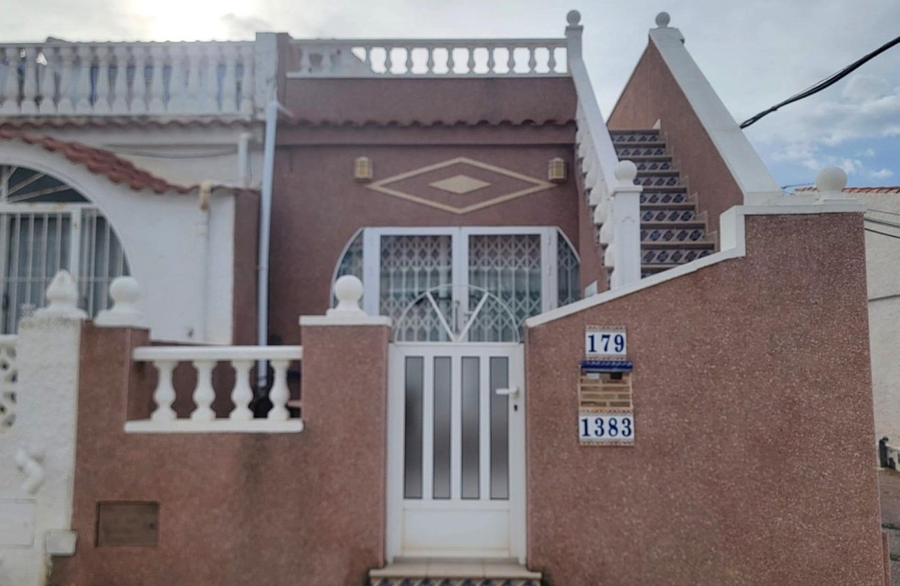 Herverkoop - Town House -
Torrevieja - La Siesta - El Salado - Torreta