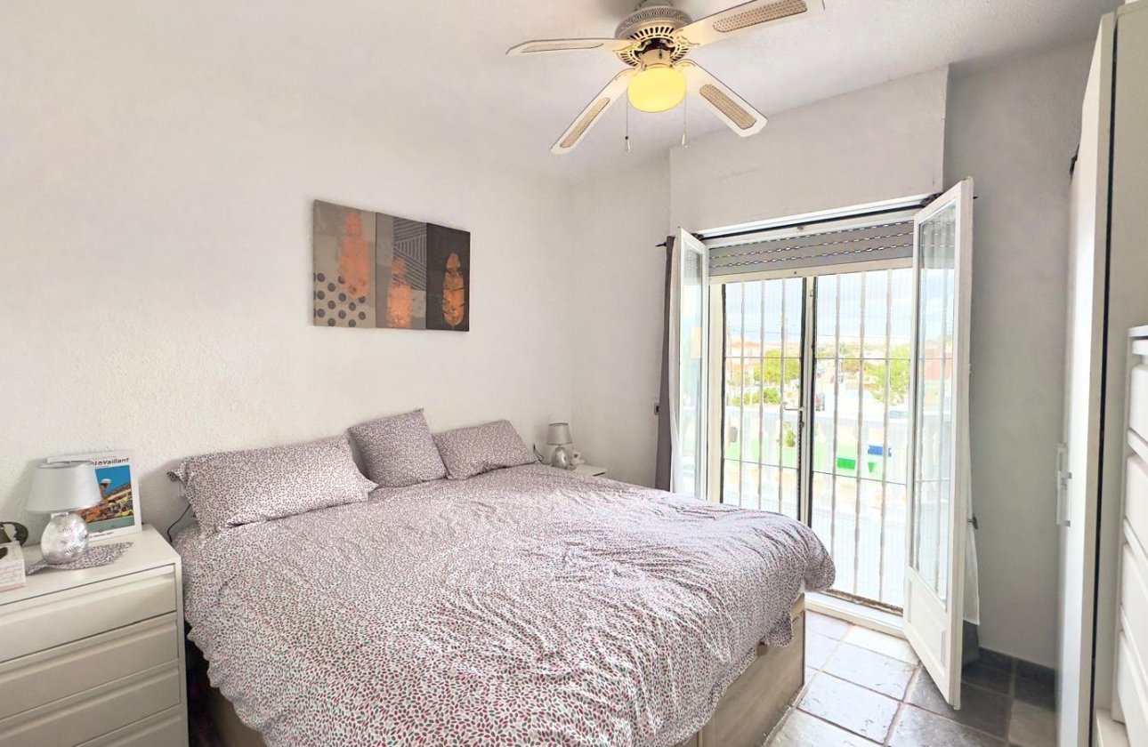 Herverkoop - Town House -
Torrevieja - La Siesta - El Salado - Torreta