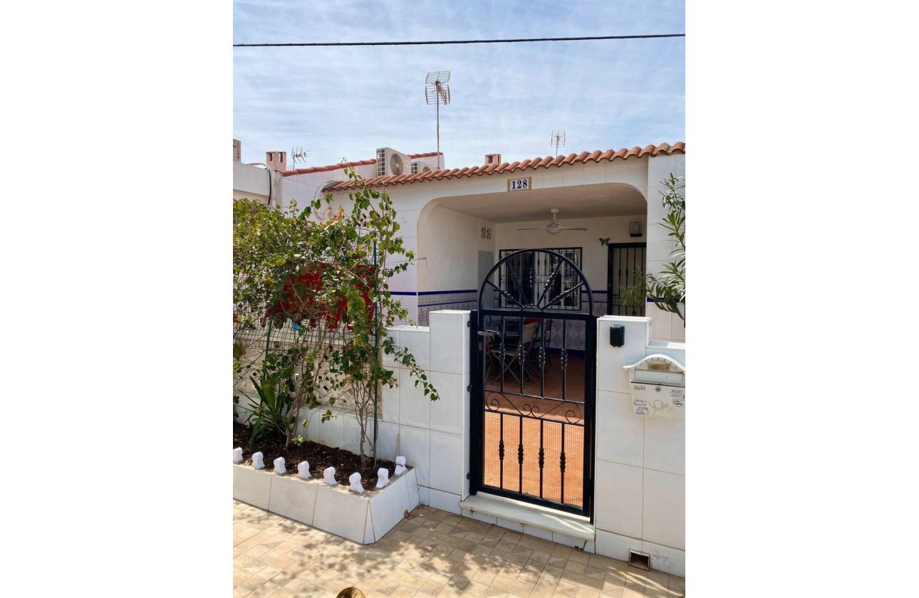 Herverkoop - Town House -
Torrevieja - La Siesta - El Salado - Torreta