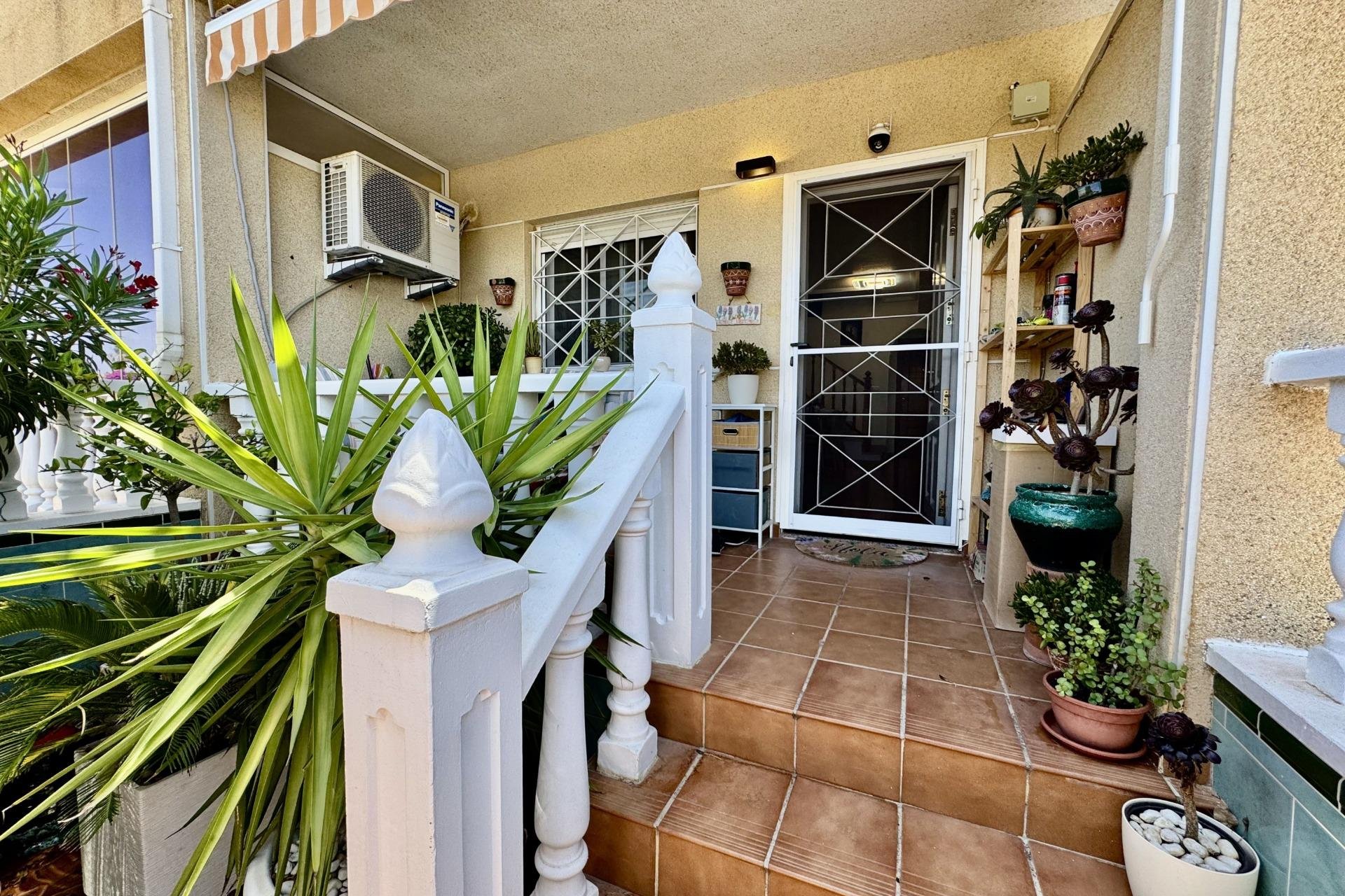 Herverkoop - Town House -
Torrevieja - La Siesta - El Salado - Torreta