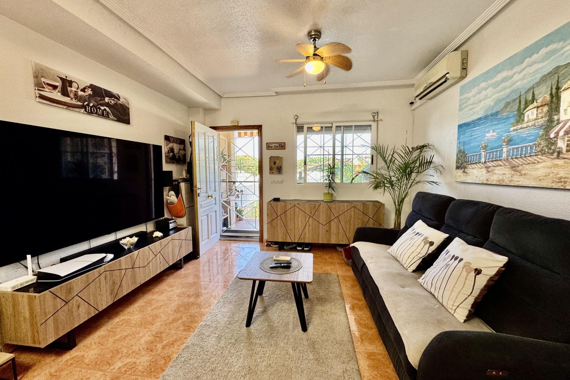 Herverkoop - Town House -
Torrevieja - La Siesta - El Salado - Torreta